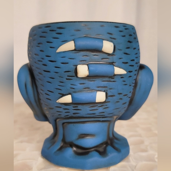 DISNEY - Trader Sams Grog Grotto - Shrunken Zombie Head - 4th Edition - Picture 4 of 11